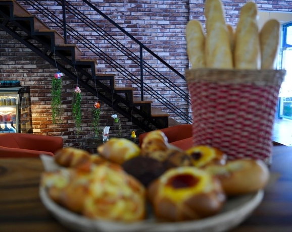 Imagen del bar/restaurante del Hotel ROYAL INN, Phnom Penh. Foto 4
