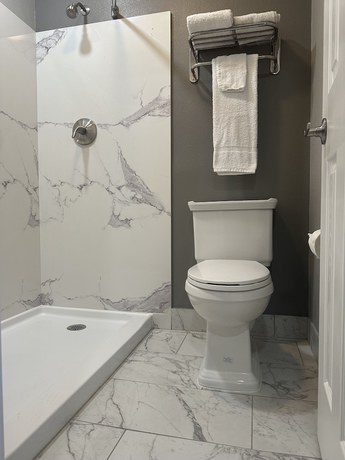 Imagen de la habitación del Hotel ROYAL MOTEL TRACY LLC. Foto 13