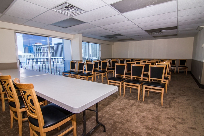 Imagen de los interiores del Hotel ROYAL RESORT. Foto 8