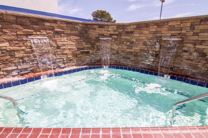 Imagen de los exteriores del Hotel ROYAL RESORT. Foto 7