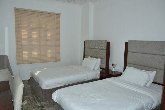 Imagen de la habitación del Hotel ROYAL SUITE HOTEL APARTMENTS. Foto 8
