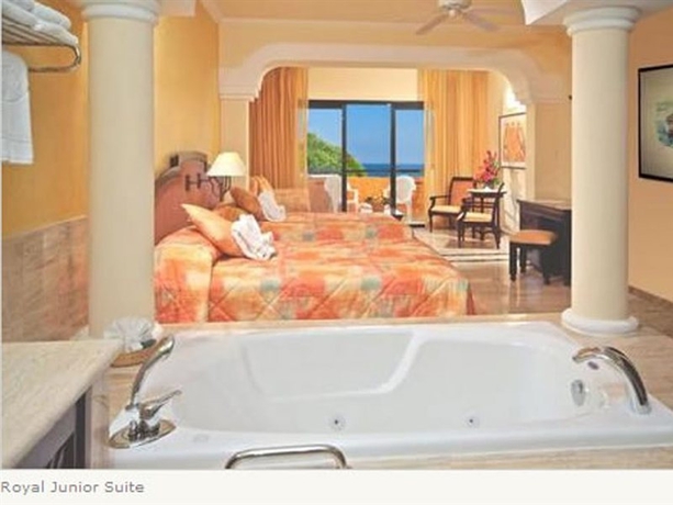 Imagen general del Hotel ROYAL SUITES PUNTA MITA. Foto 4