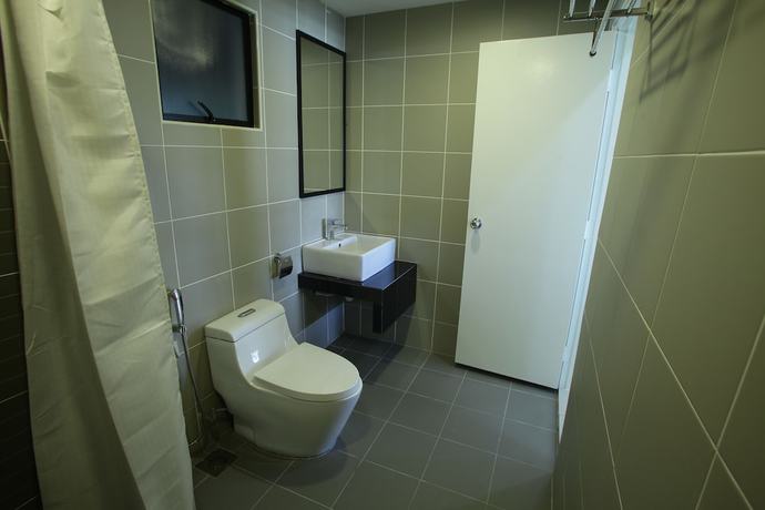 Imagen de la habitación del Hotel RPGC Garden Hotel. Foto 8