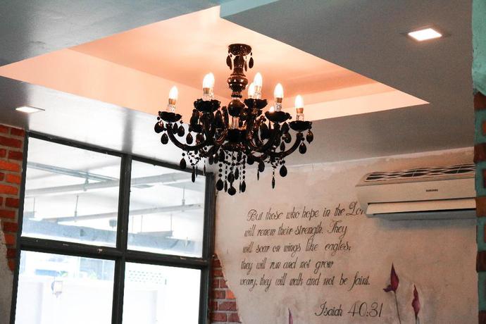 Imagen de los interiores del Hotel RQ Bangkok Sukhumvit 107 by Collection O. Foto 20