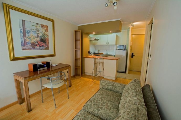 Imagen de la habitación del Hotel RQ City Center. Foto 5