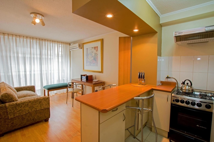 Imagen de la habitación del Hotel RQ City Center. Foto 6