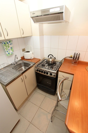 Imagen de la habitación del Hotel RQ City Center. Foto 9