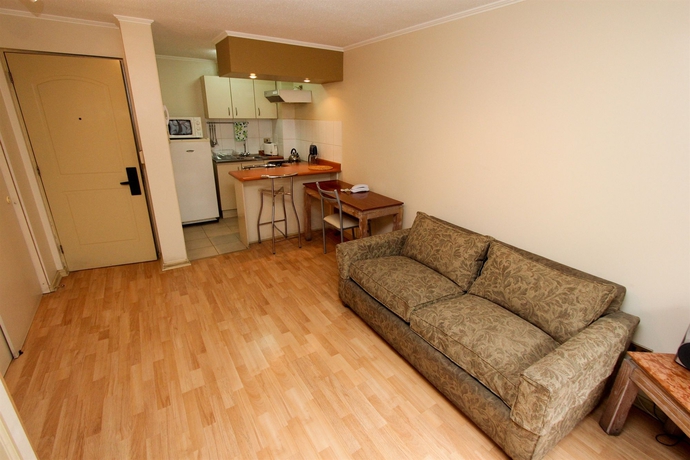 Imagen de los interiores del Hotel RQ City Center. Foto 16