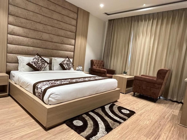 Imagen de la habitación del Hotel RRV with Free Parking. Foto 5