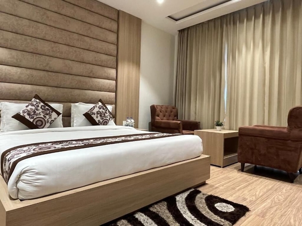 Imagen de la habitación del Hotel RRV with Free Parking. Foto 15