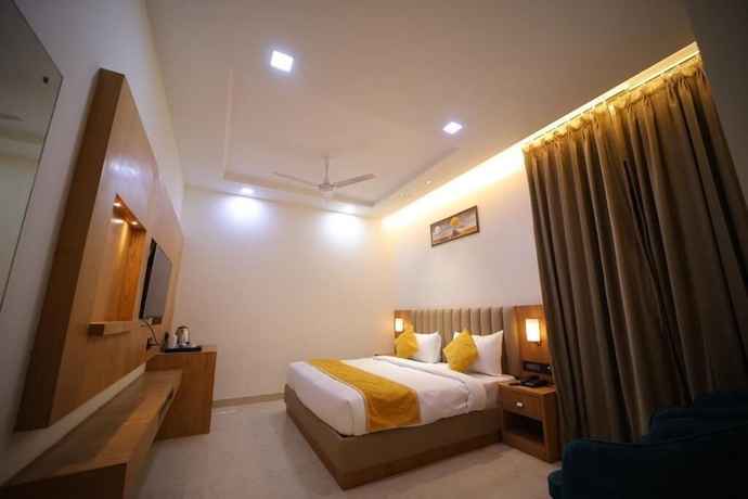 Imagen de la habitación del Hotel RS, Agra. Foto 8
