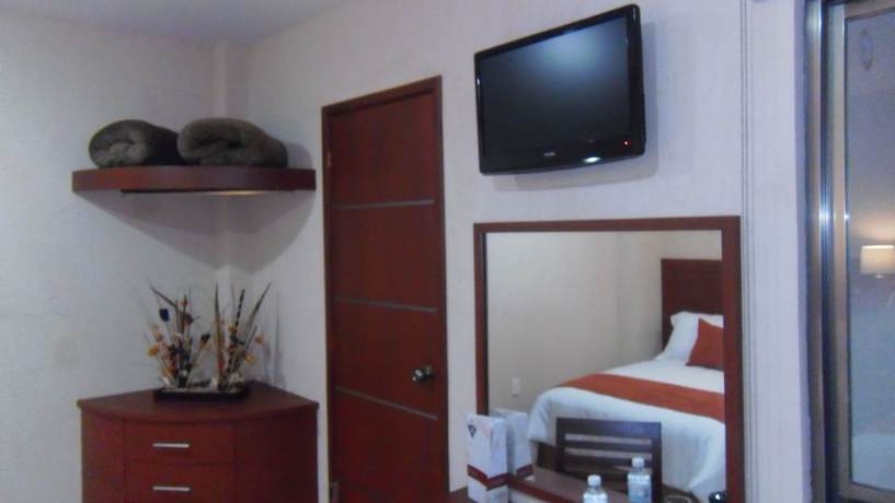 Imagen de la habitación del Hotel RS, Cordoba. Foto 8