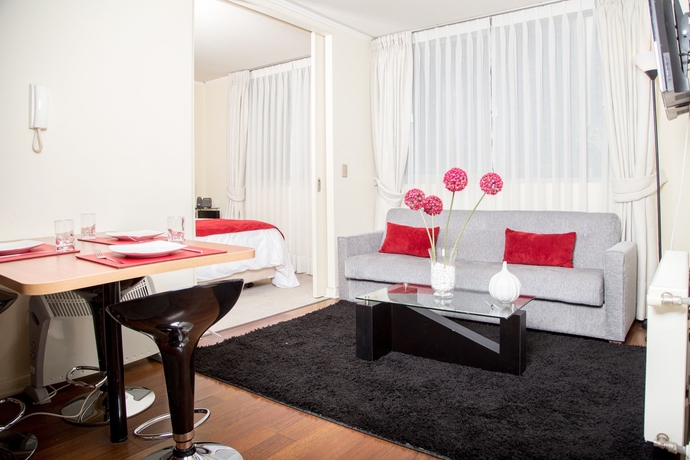 Imagen de los interiores del Hotel RS Santiago. Foto 9