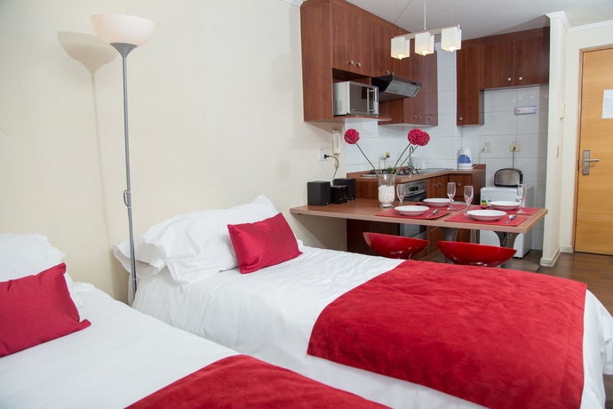 Imagen de los interiores del Hotel RS Santiago. Foto 10