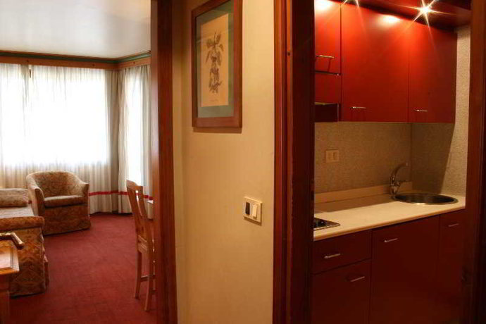 Imagen de la habitación del Hotel R.T.A Hotel Catturani. Foto 4