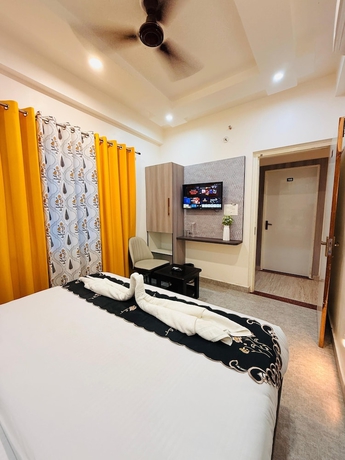 Imagen de la habitación del Hotel RUDRA GANGA HOTEL. Foto 11