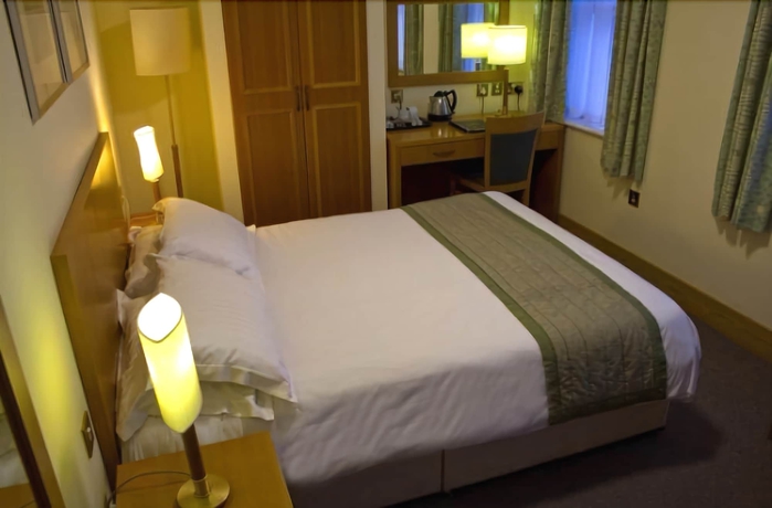 Imagen de la habitación del Hotel RUTLAND. Foto 9