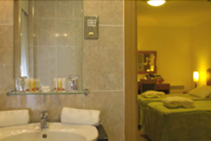 Imagen de la habitación del Hotel RUTLAND. Foto 11