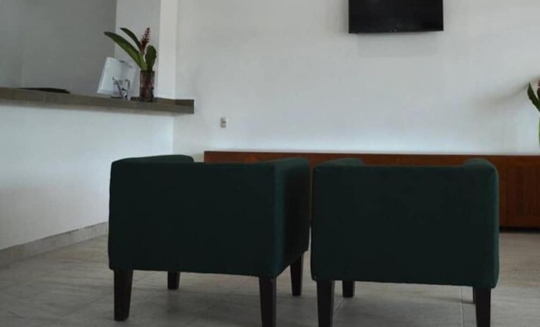 Imagen de los interiores del Hotel RV. Foto 10