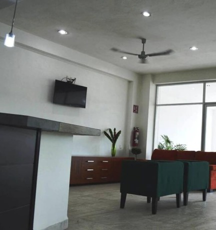 Imagen de los interiores del Hotel RV. Foto 15