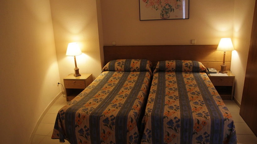 Imagen de la habitación del Hotel RVHotels Mar de Tossa. Foto 12