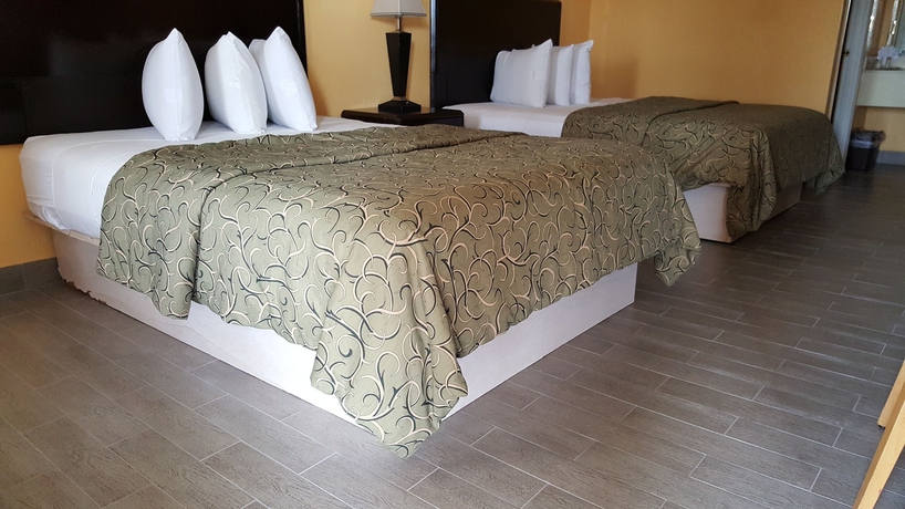 Imagen de la habitación del Hotel RW. Foto 7