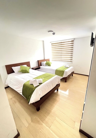 Imagen de la habitación del Hotel RYA Center. Foto 3