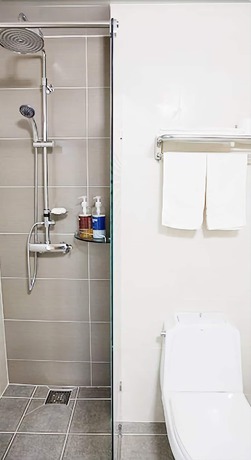 Imagen de la habitación del Hotel Ra. Foto 12