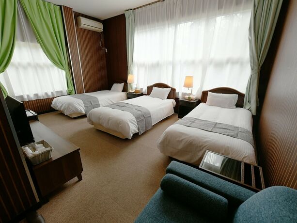 Imagen de la habitación del Hotel Ra Kuun. Foto 20