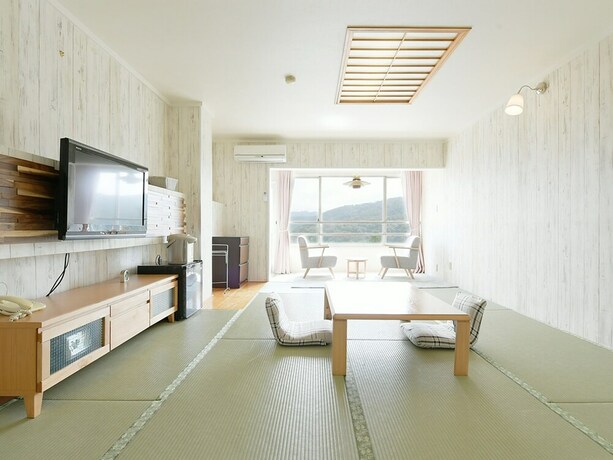 Imagen de la habitación del Hotel Ra Kuun. Foto 28