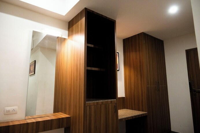 Imagen general del Hotel Raaj Svastik Inn. Foto 9