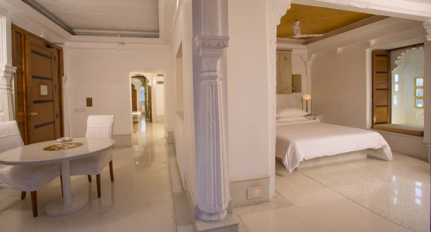 Imagen de la habitación del Hotel Raas Devigarh. Foto 3