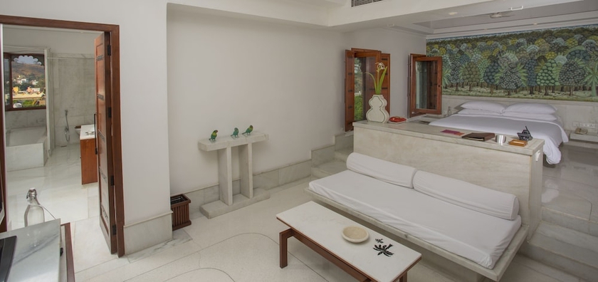 Imagen de la habitación del Hotel Raas Devigarh. Foto 10