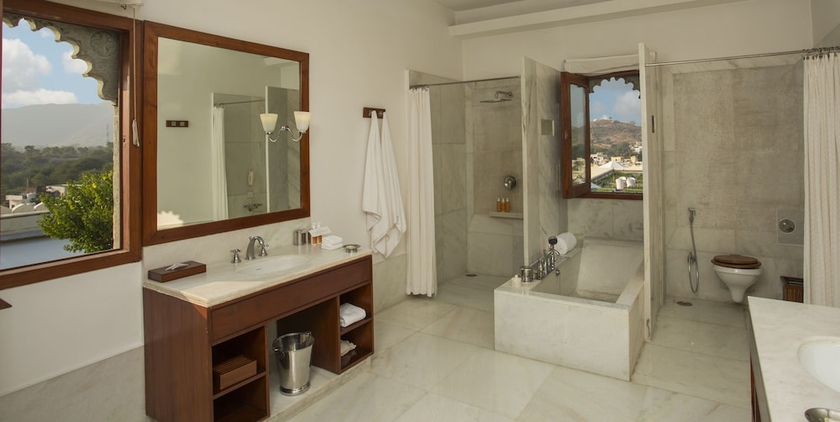 Imagen de la habitación del Hotel Raas Devigarh. Foto 17