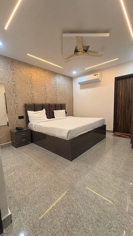 Imagen de la habitación del Hotel Raas Inn. Foto 6