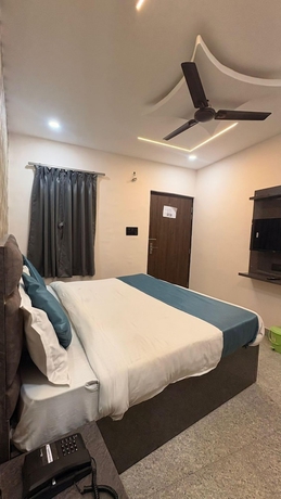 Imagen de la habitación del Hotel Raas Inn. Foto 10