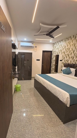 Imagen de la habitación del Hotel Raas Inn. Foto 11