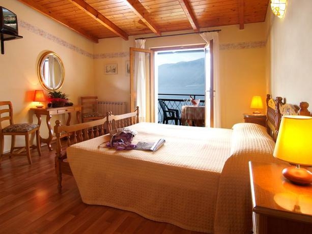Imagen de la habitación del Hotel Rabay. Foto 2