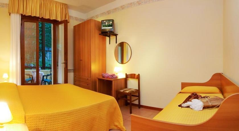 Imagen de la habitación del Hotel Rabay. Foto 5