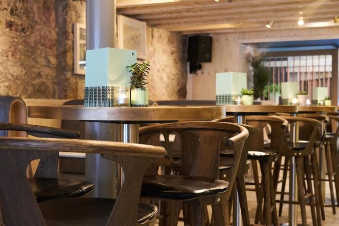 Imagen del bar/restaurante del Hotel Rabble. Foto 6