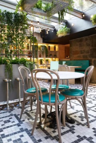 Imagen del bar/restaurante del Hotel Rabble. Foto 8