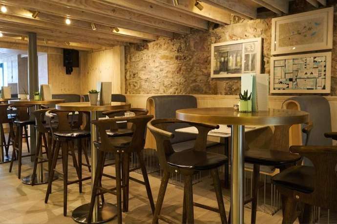 Imagen del bar/restaurante del Hotel Rabble. Foto 9