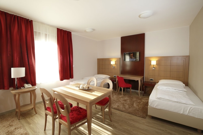 Imagen de la habitación del Hotel Raca. Foto 2