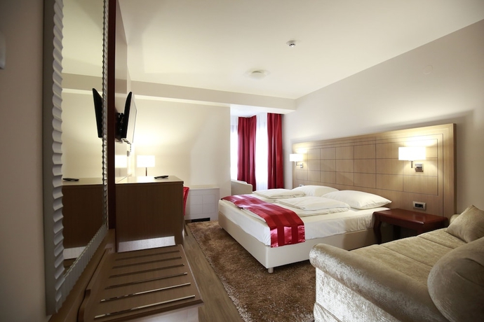 Imagen de la habitación del Hotel Raca. Foto 8