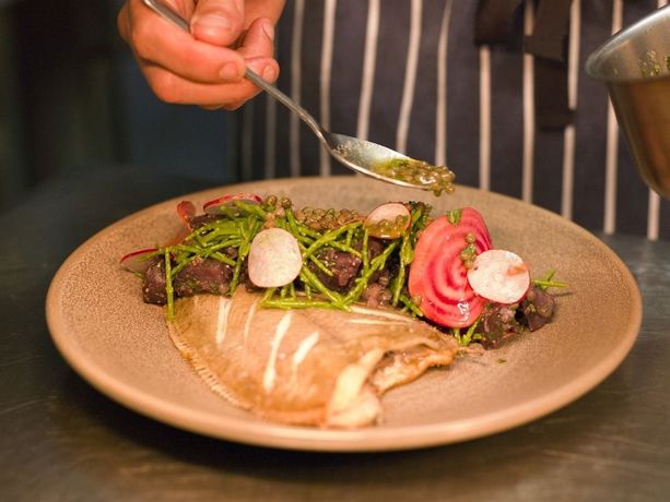 Imagen del bar/restaurante del Hotel Racehorse Inn. Foto 3