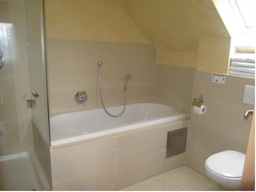 Imagen de la habitación del Hotel Race-hotel Zur Burg Nürburg. Foto 15