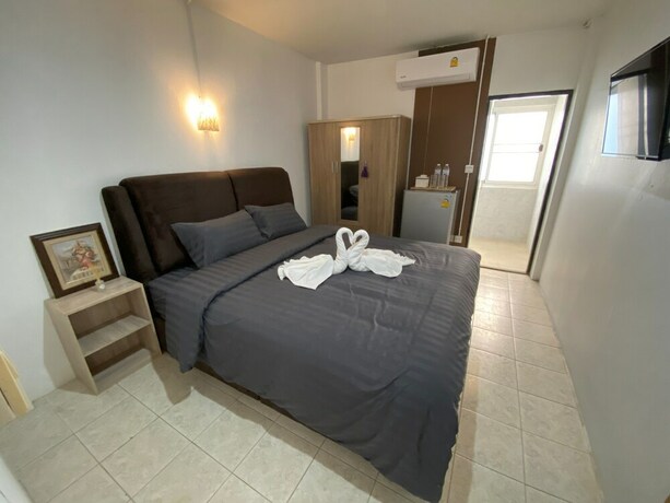 Imagen de la habitación del Hotel Racha. Foto 18
