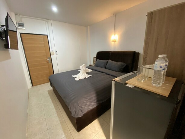 Imagen de la habitación del Hotel Racha. Foto 19