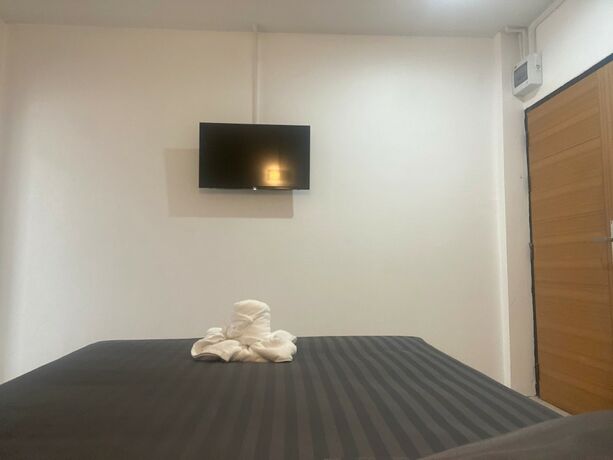 Imagen de la habitación del Hotel Racha. Foto 27