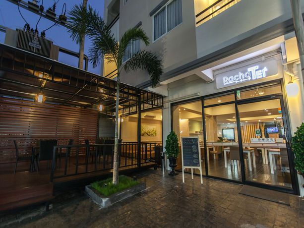Imagen del bar/restaurante del Hotel Racha Residence Sri Racha. Foto 4